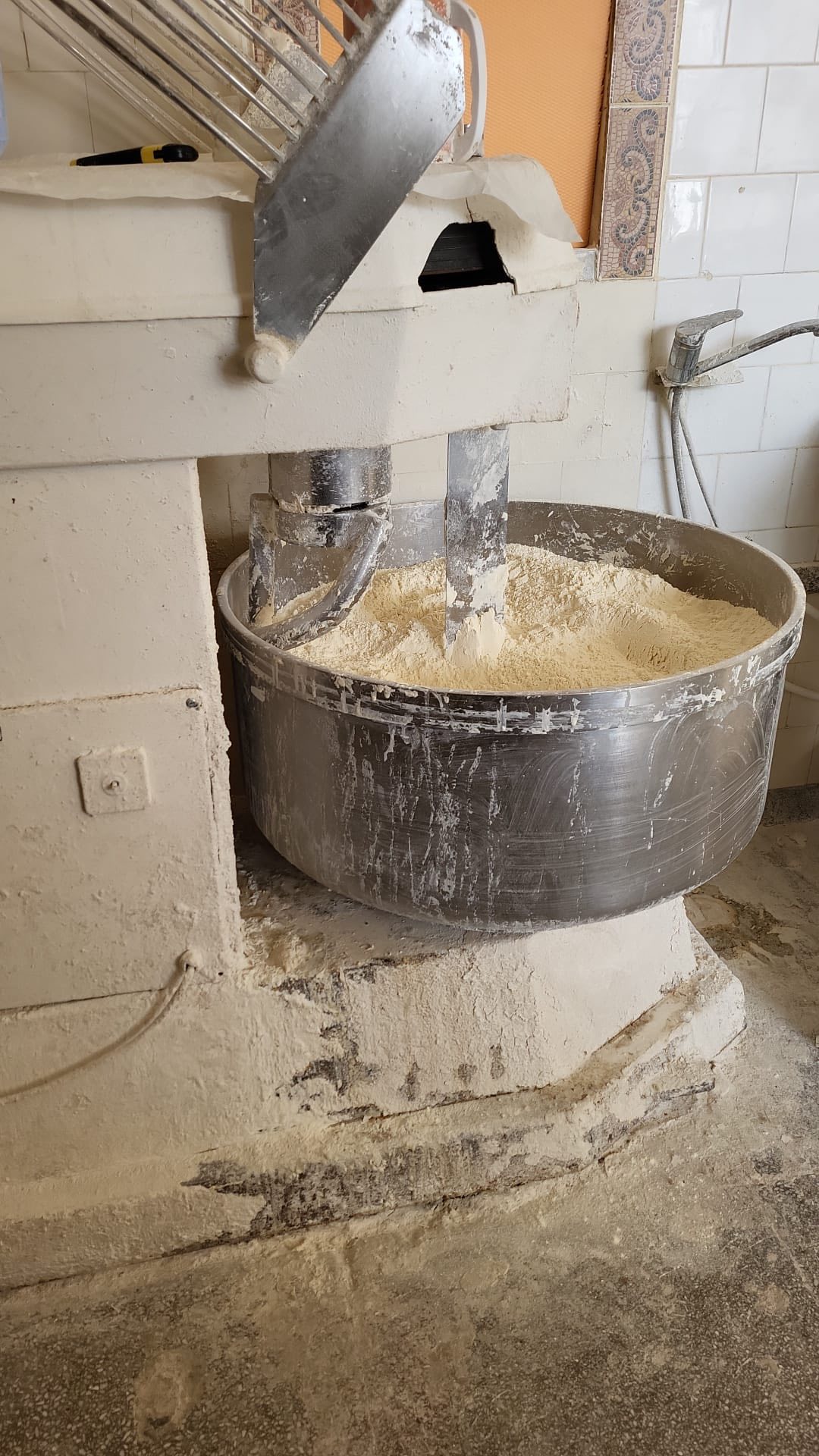 Autoritatea Națională pentru Protecția Consumatorilor (ANPC) a demarat, în această săptămână, o serie de controale în sectorul alimentar, rezultatele fiind alarmante pentru consumatori și pentru actorii din industrie