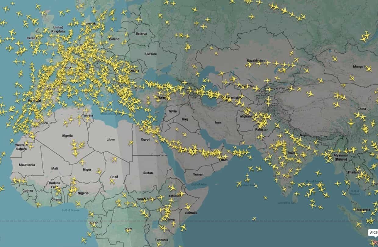 În lumea post-pandemică, acolo unde informația și tehnologia devin principalele instrumente de înțelegere a evenimentelor globale, Flightradar24 a devenit nu doar o platformă de urmărit zborurile, ci și un simbol al modului în care publicul se raportează la crize și situații de urgență