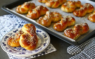 Cum-faci-mucenici-insiropati-perfect.-Proportia-corecta-de-apa-zahar-ca-sa-nu-iasa-prea-dulci.jpg - StiriAlese