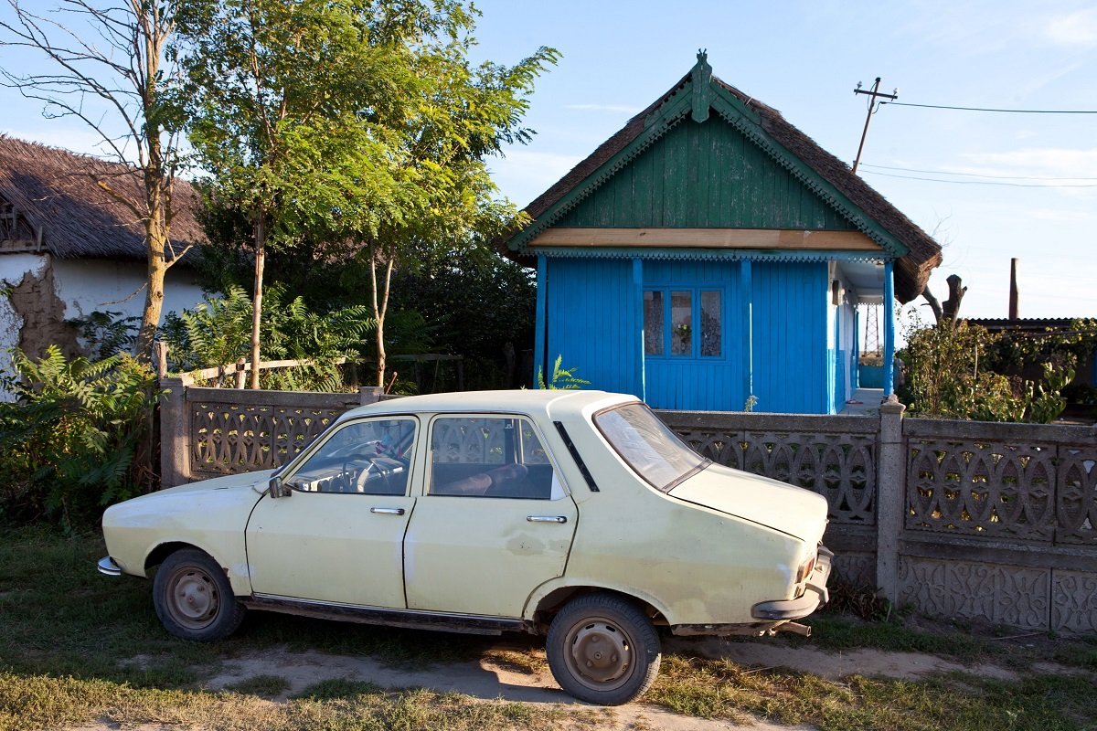 În 2026, procesul de radiere a autovehiculelor în România va suferi modificări semnificative, pentru a simplifica procedurile și a clarifica pașii pe care șoferii trebuie să îi urmeze