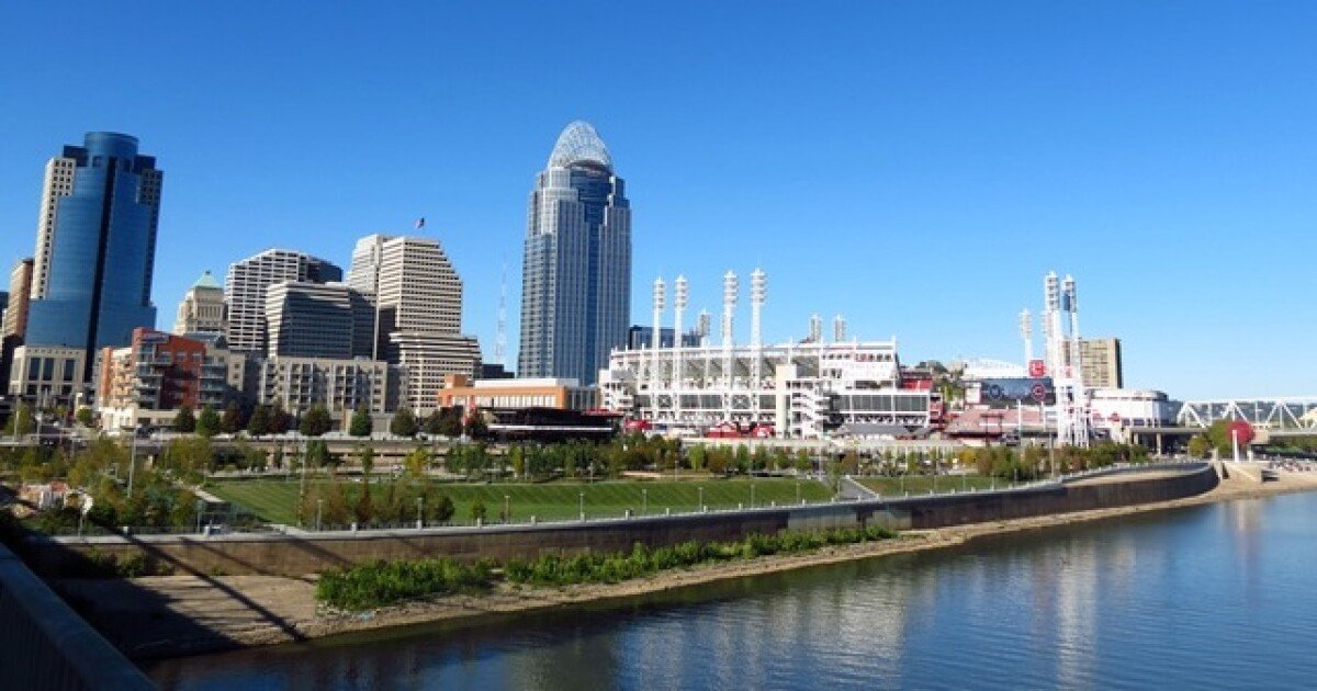 Brief dip to cold before warmer air moves back in