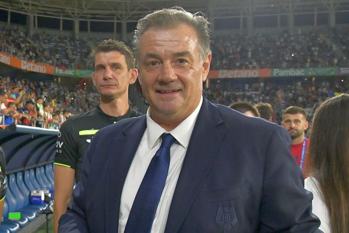 „Dacă nu am deranjat soarele blând de sub Acropole...”