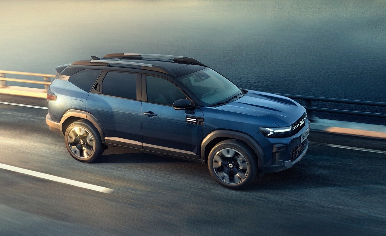 Dacia pregătește o mutare majoră pe piața din România cu lansarea noului SUV Bigster, un model care nu doar că umple un gol de segment, ci și marchează o schimbare de paradigmă în percepția asupra brandului