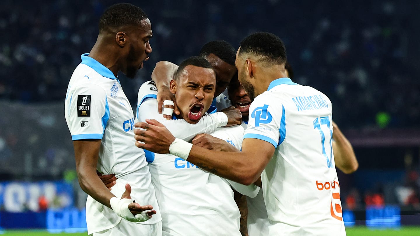 TOPSHOT-FBL-FRA-LIGUE1-MARSEILLE-LYON