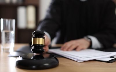 Doi băieți implicați în omorul lui Mario Berinde, trimiși în judecată; adolescentul de 13 ani rămâne în arest