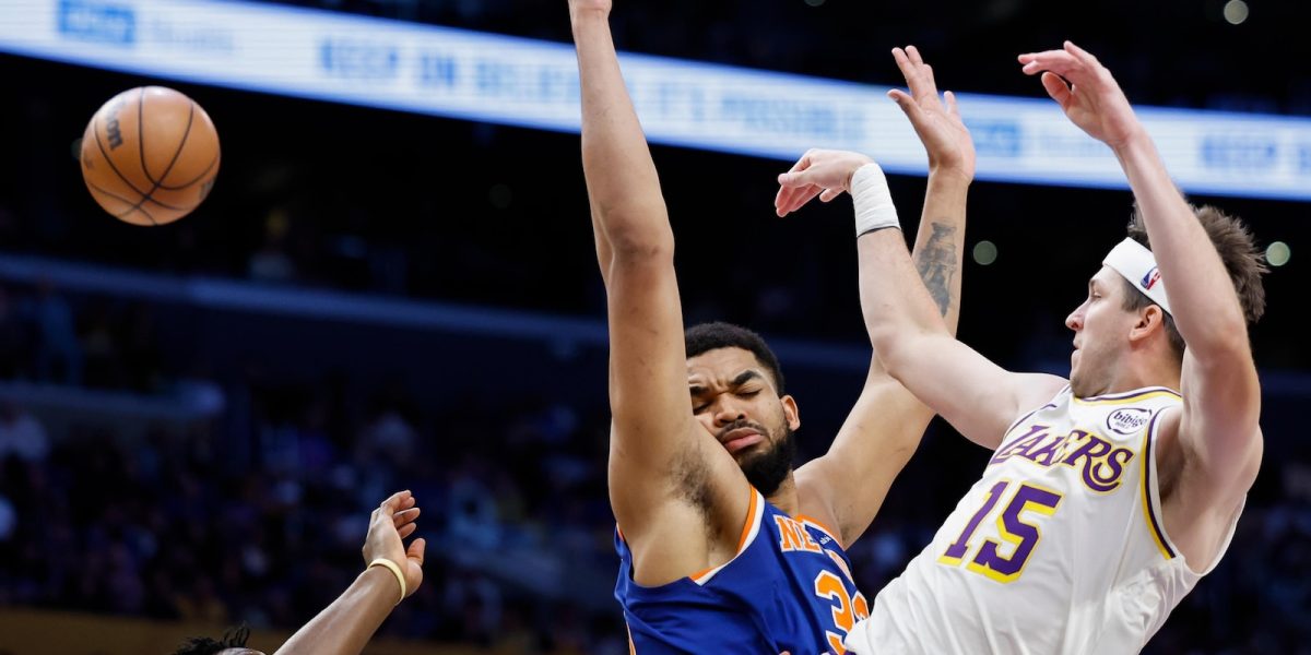 Luka Doncic scores 35, Lakers hold off cold-shooting Knicks 110-97 in LeBron's absence