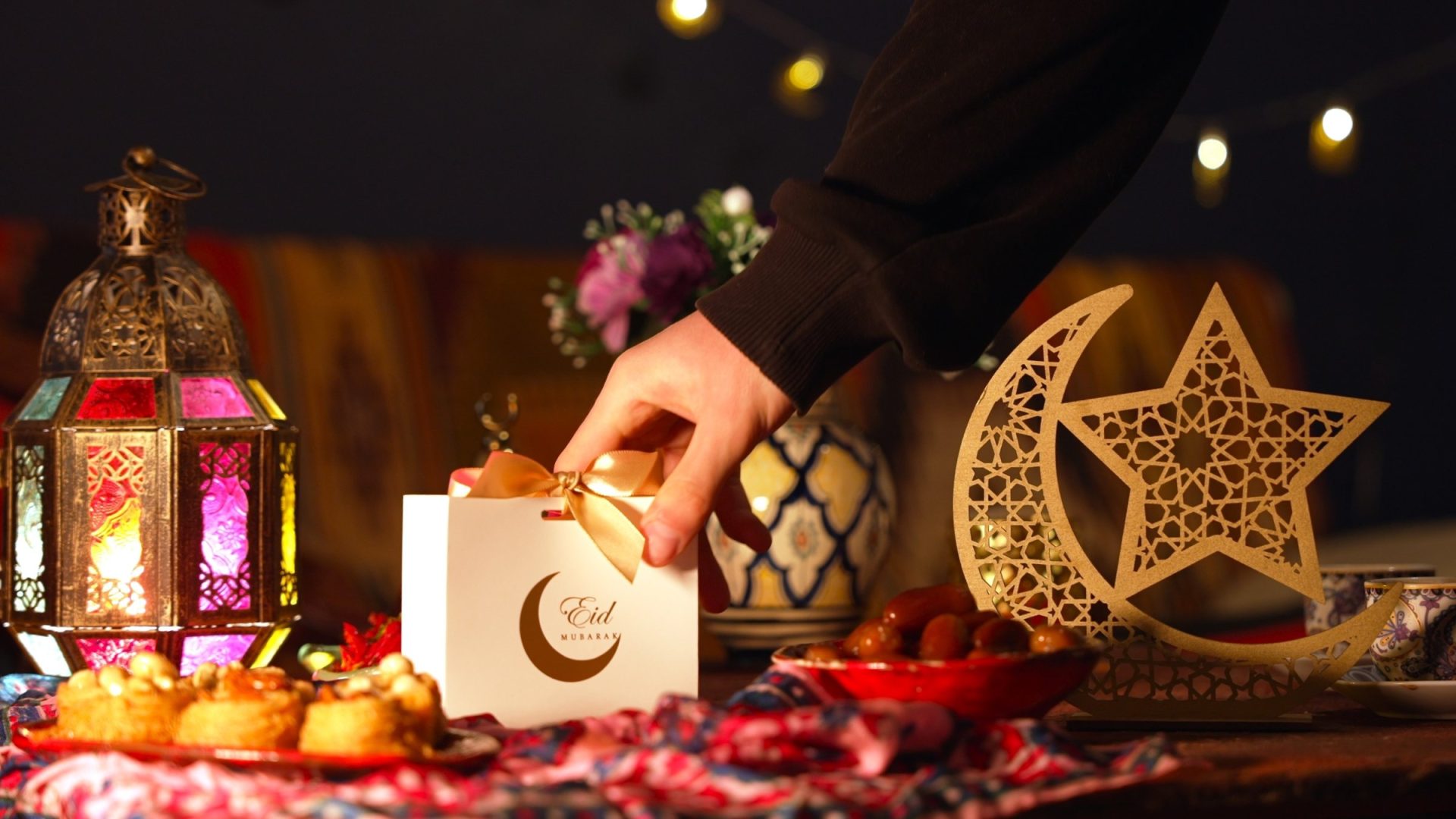 Eid al-Fitr marks end of Ramadan with family gatherings, traditions