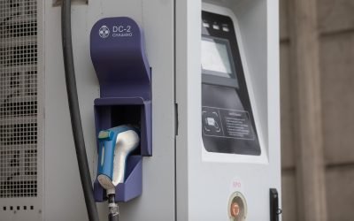 Hoții de metale din Grecia atacă stațiile de încărcare pentru mașini electrice