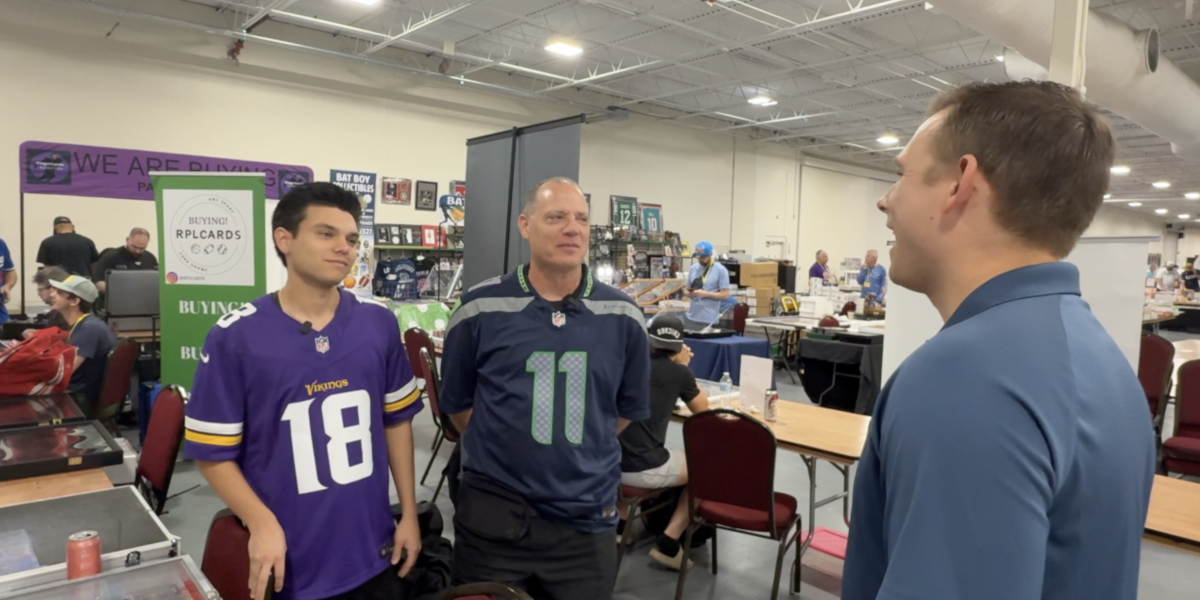 Tampa families kick off spring break at Tampa Sports Collectors Expo