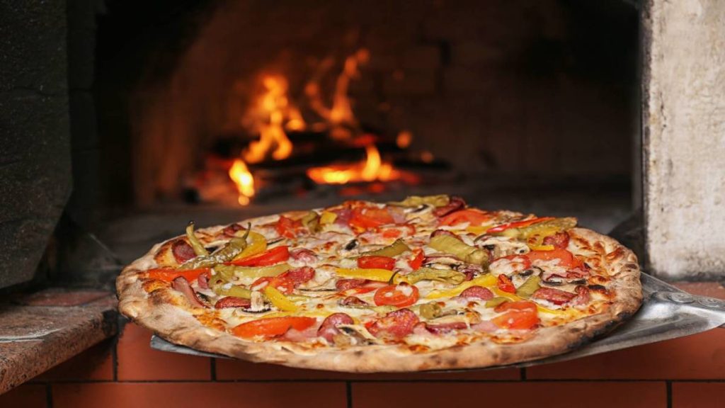Major pizza chain franchisee files for Chapter 11 bankruptcy