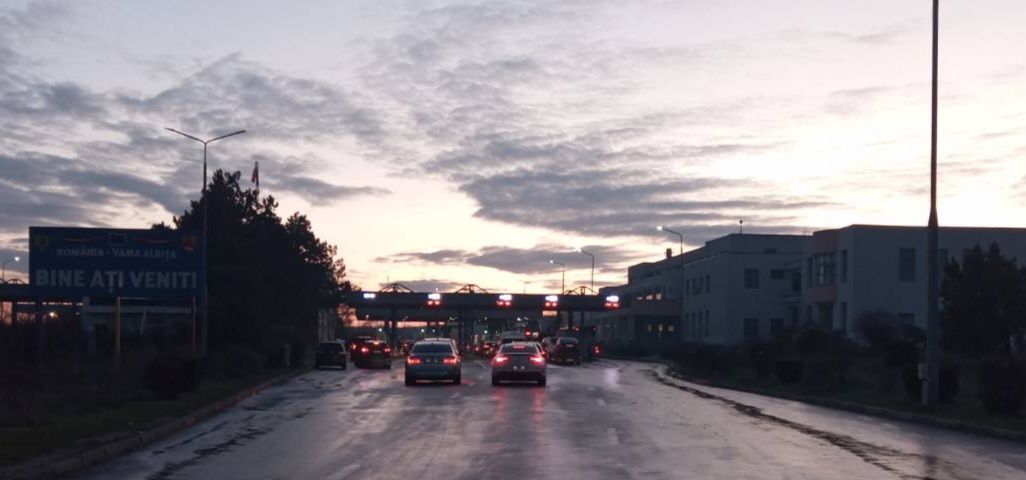 Noul punct rutier Ungheni, oficial inclus în Acordul bilateral România – Republica Moldova privind trecerile de frontieră Un pas important în consolidarea relațiilor transfrontaliere dintre România și Republica Moldova a fost făcut joi, odată cu adoptarea unui memorandum ce prevede includerea punctului rutier Ungheni în Acordul bilateral privind trecerile de frontieră