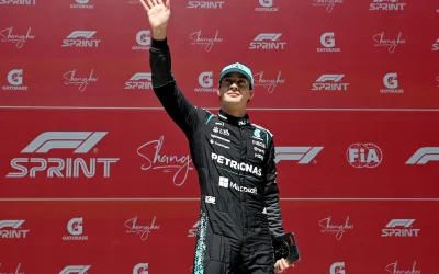 George Russell triumfă în China Sprint, învingând Ferrari și Hamilton