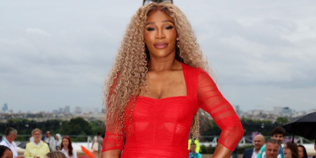 Serena Williams, legendarul nume din lumea tenisului, continuă să fie în centrul atenției, de această dată pentru stilul său relaxat și pentru activitățile din afara terenului de tenis