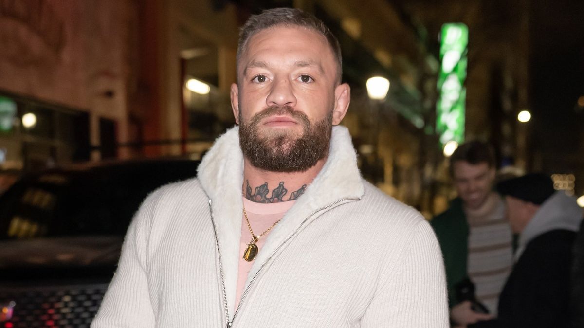 Conor McGregor acceptă provocarea pentru un meci surprinzător în cadrul UFC, înainte de anunțul oficial al casei albe a organizației Conor McGregor a anunțat, printr-o postare pe social media, că este gata să intre în ring pentru o confruntare care a stârnit curiozitate atât în rândul fanilor, cât și al oficialilor UFC