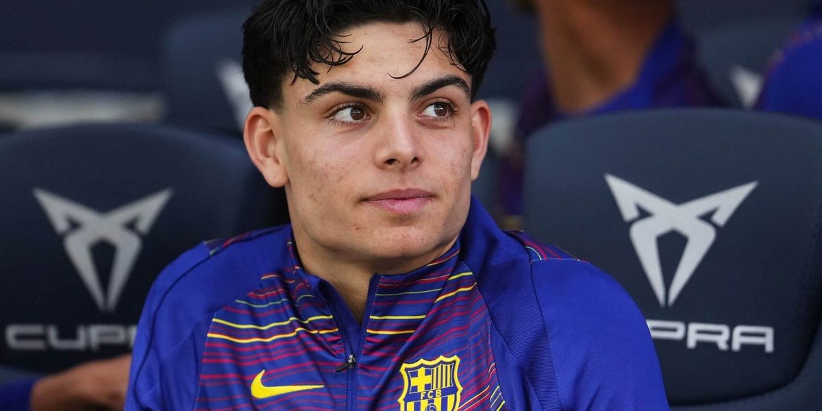 Xavi Espart, noul star al Barcelonei La Masia, e comparat cu Philipp Lahm de Hansi Flick