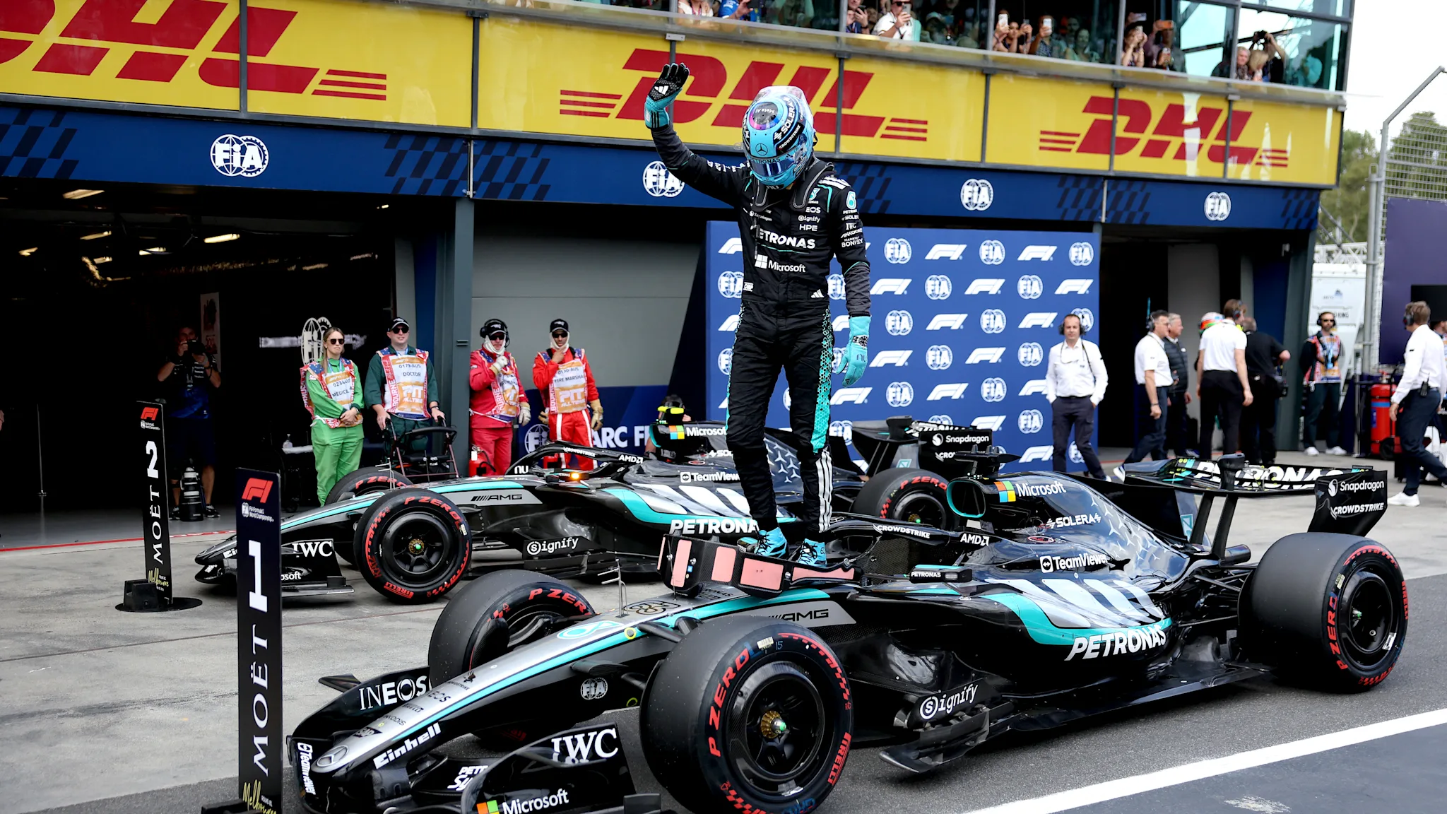 George Russell obține pole-position la primul Mare Premiu din Australia, Max Verstappen părăsește prematur calificările La startul sezonului de Formula 1 din 2026, un eveniment neașteptat a marcat sesiunea de calificări de la Melbourne