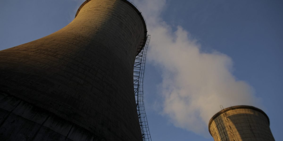 ELCEN montează o centrală nouă la CET Sud, cu eficiență de peste 85%