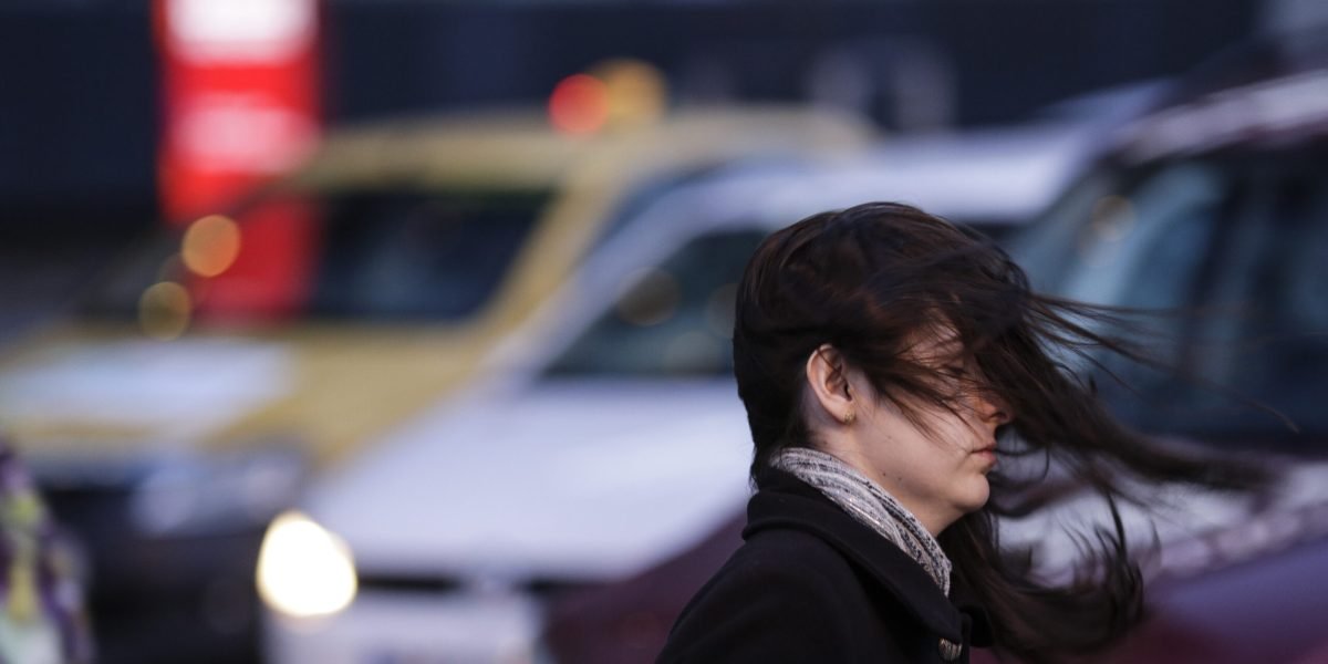 ANM avertizează: Bucureștiul va avea zile cu vânt intens în următoarele perioade