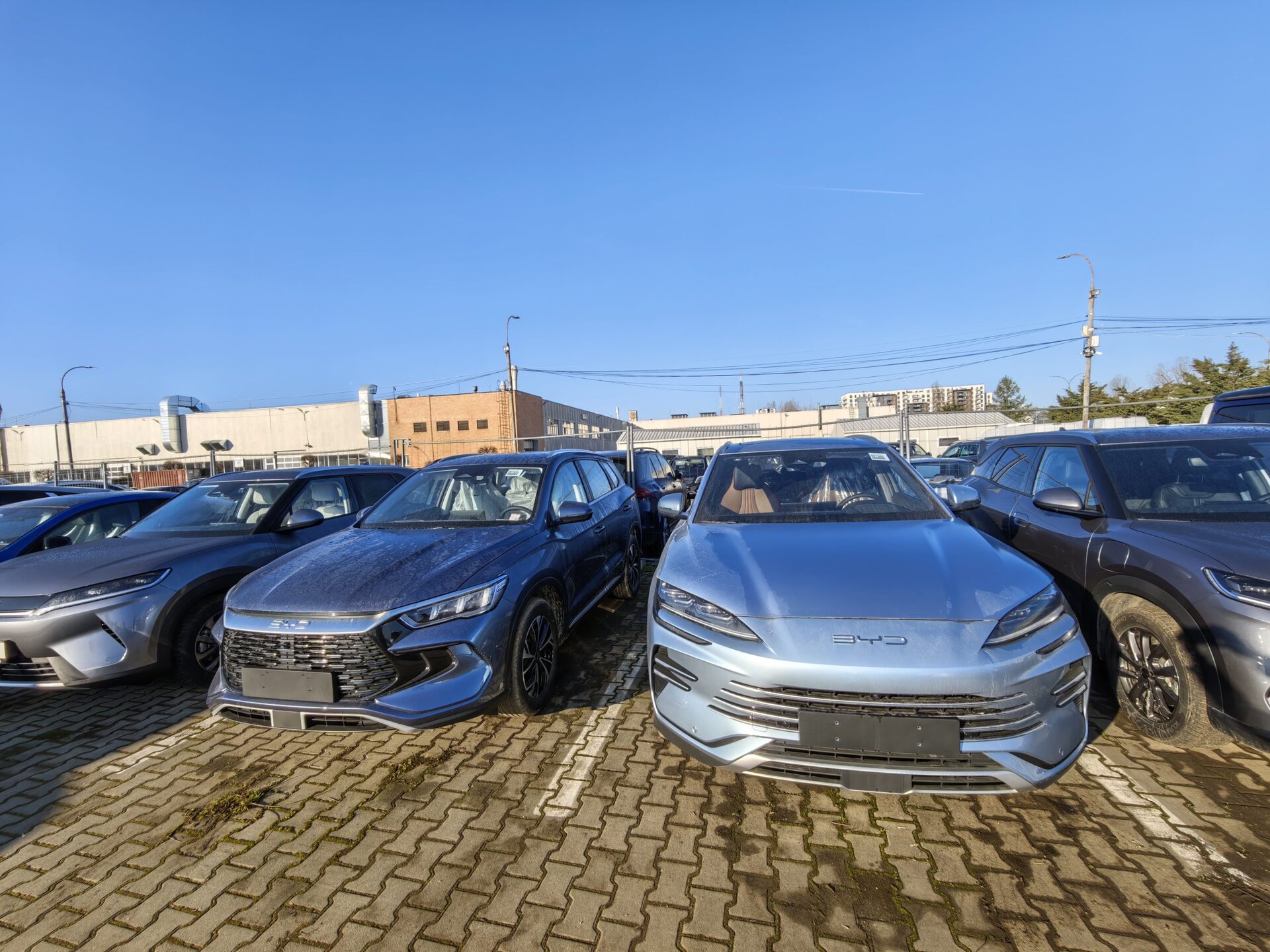 Progrese spectaculoase în tehnologia bateriilor electrice: BYD și inovațiile din domeniul încărcării rapide Industria vehiculelor electrice traversează o etapă de revoluție tehnologică, iar ultimele avanposturi demonstrează că granițele performanțelor nu mai sunt cele de până acum