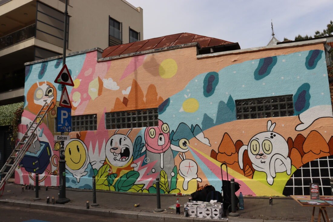 Patru artiști contestă „războiul graffiti” al lui Ciucu: „Fenomenul artistic nu poate fi eradicat”