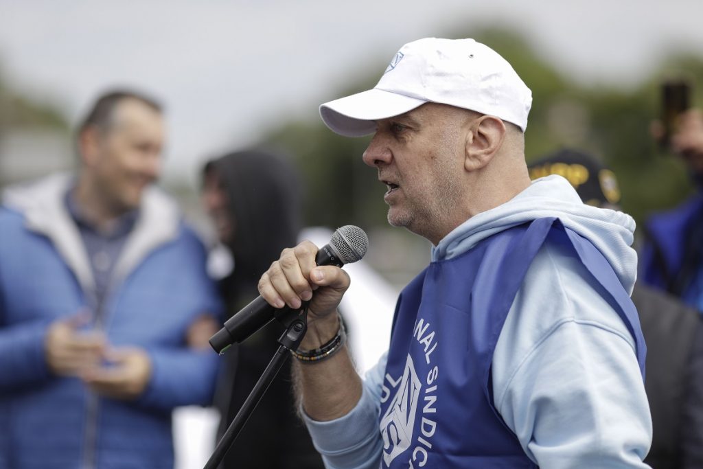 Blocul Național Sindical cere convocarea urgentă a comisiilor parlamentare pentru impactul reducerii cheltuielilor la ANAF și CNAS