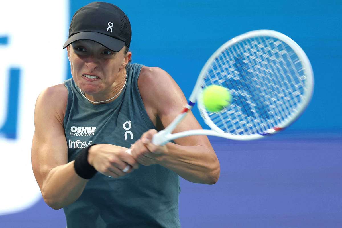 Iga Swiatek suffers early elimination at Miami Open to fellow Pole Magda Linette
