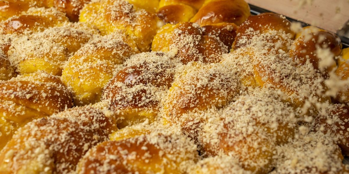 Ingredientul-care-nu-trebuie-sa-lipseasca-din-mucenicii-moldovenesti.-Asa-faci-cei-mai-buni-sfinti-p.jpeg - StiriAlese