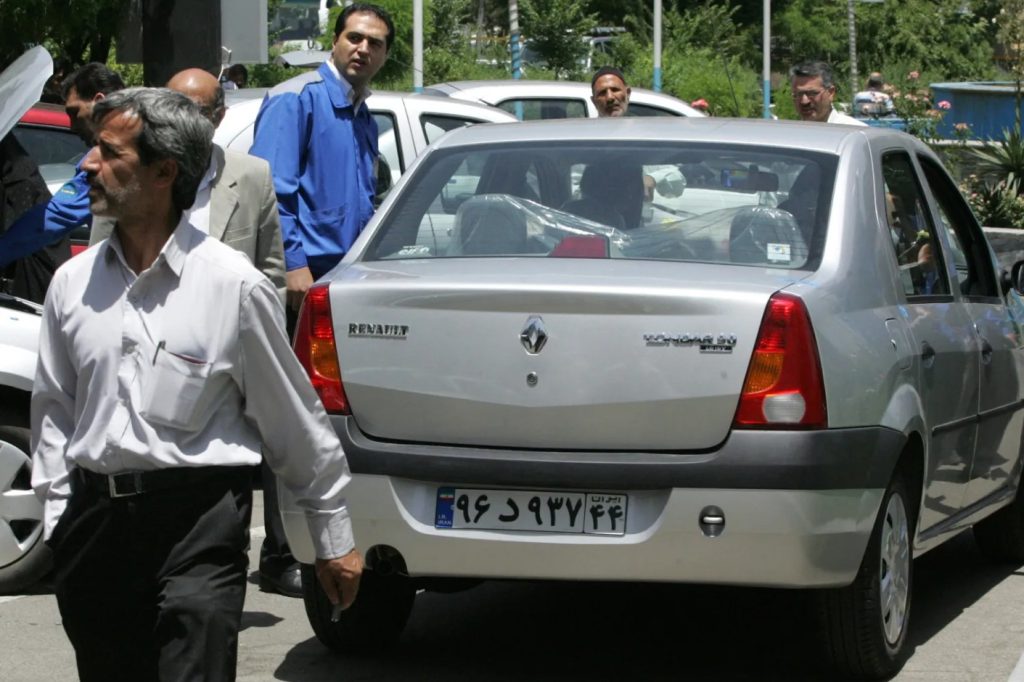 Relațiile româno-iraniene: o istorie de peste o jumătate de secol, marcată de schimbări dramatice și oportunități pierdute Relațiile dintre România și Iran au traversat aproape un secol de evoluții, întrerupte uneori de evenimente geopolitice majore, dar și persistente prin ambițiile comerciale și industriale