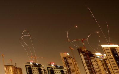 Iranul a lansat noi valuri de rachete către Israel: Negocierile de care vorbește Trump sunt „fake news”