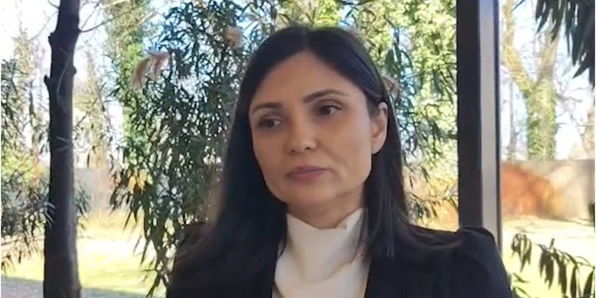 Iulia-fermier.jpg - StiriAlese