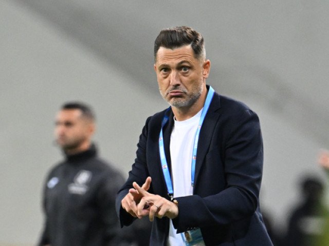 Mirel Rădoi, vizat de două oferte de peste un milion de euro; Gigi Becali așteaptă decizia