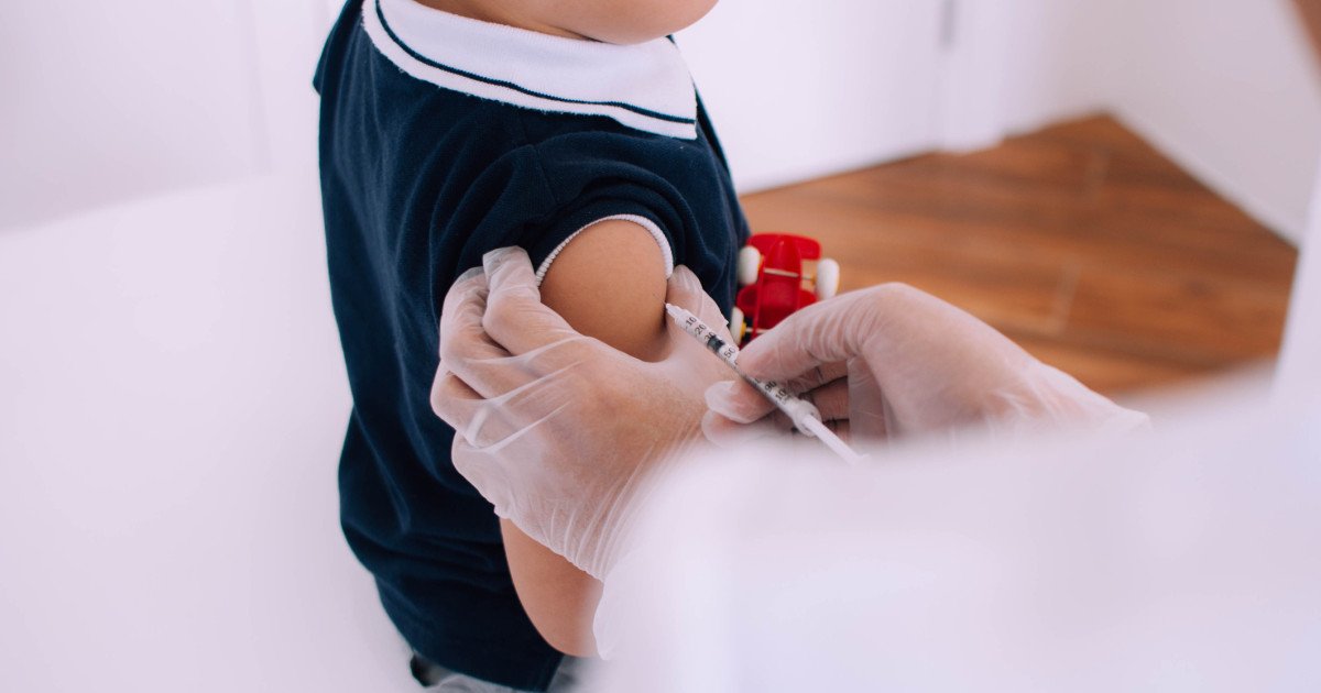 Ucraina, în război, depășește România la rata de vaccinare