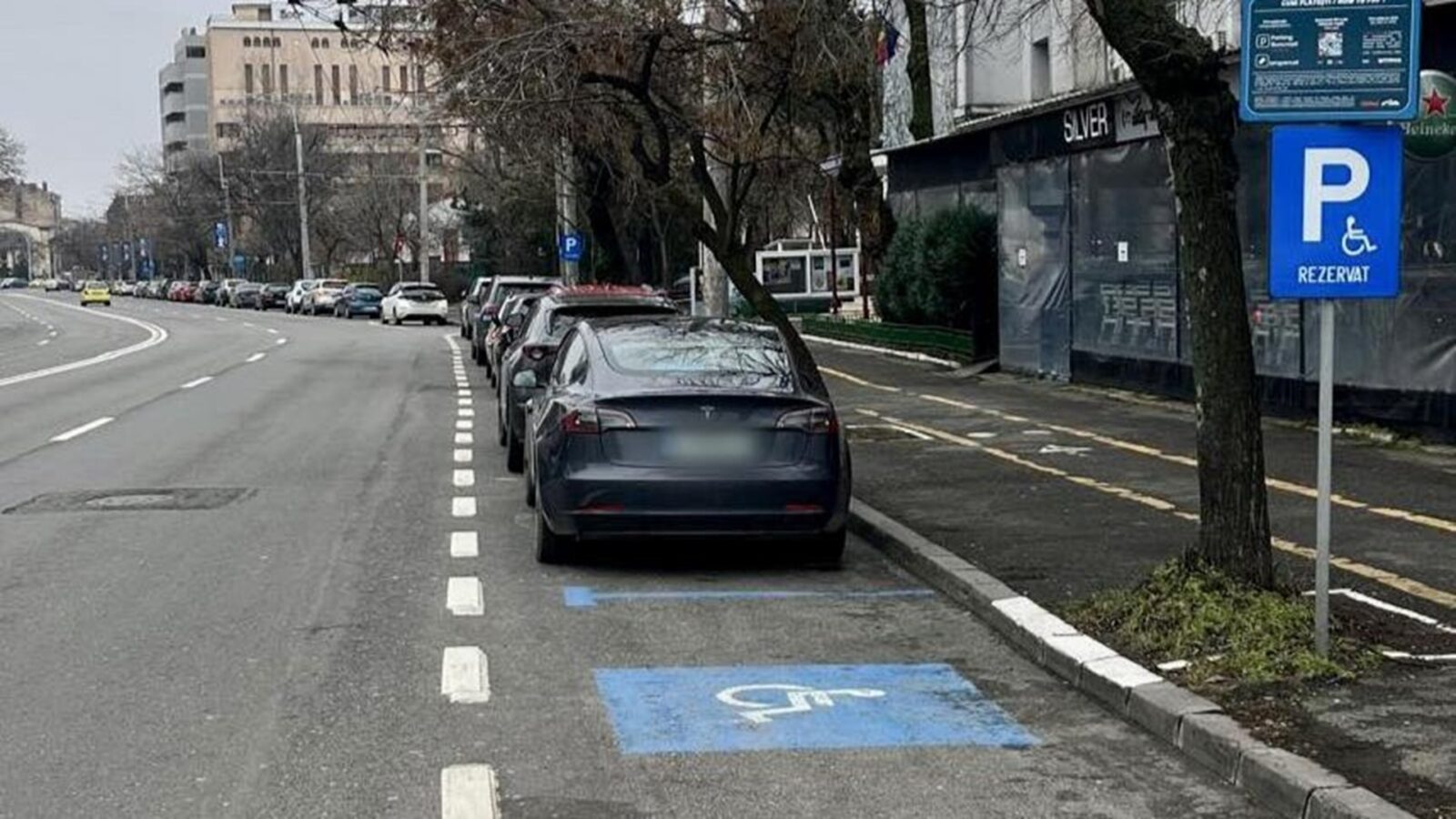 Primăria Capitalei intenționează să digitalizeze verificarea permiselor de parcare pentru persoanele cu dizabilități, în încercarea de a simplifica și securiza procesul