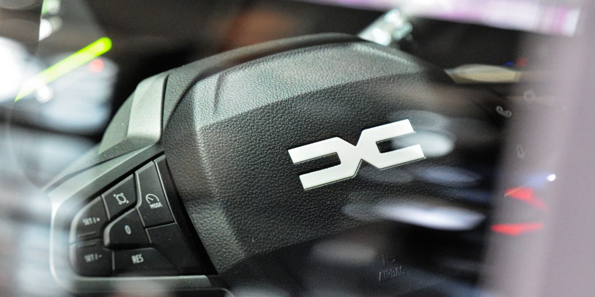 Logo-Dacia.jpg - StiriAlese