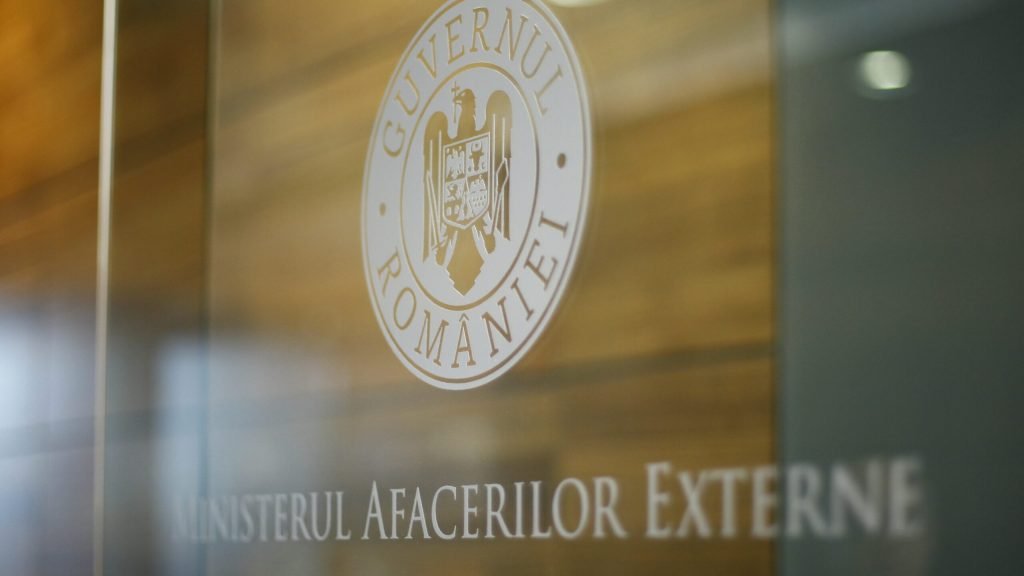 Irina Ponta, fiica fostului premier Victor Ponta, a fost din nou în centrul unui scandal care a scos la iveală o serie de deficiențe grave în sistemul administrativ și diplomatic al României