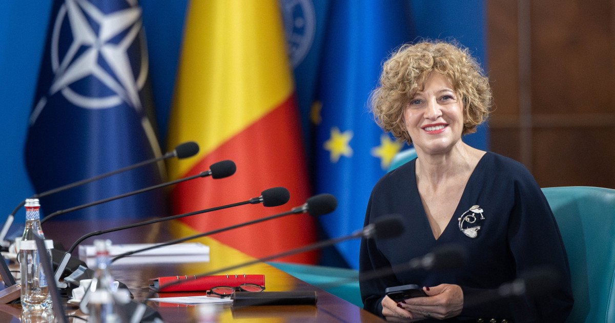 România trebuie să-și reconfigureze modelul de creștere economică pentru a evita capcana venitului mediu, un fenomen care poate bloca dezvoltarea și convergența reală a economiei nationale cu economiile dezvoltate din Uniunea Europeană