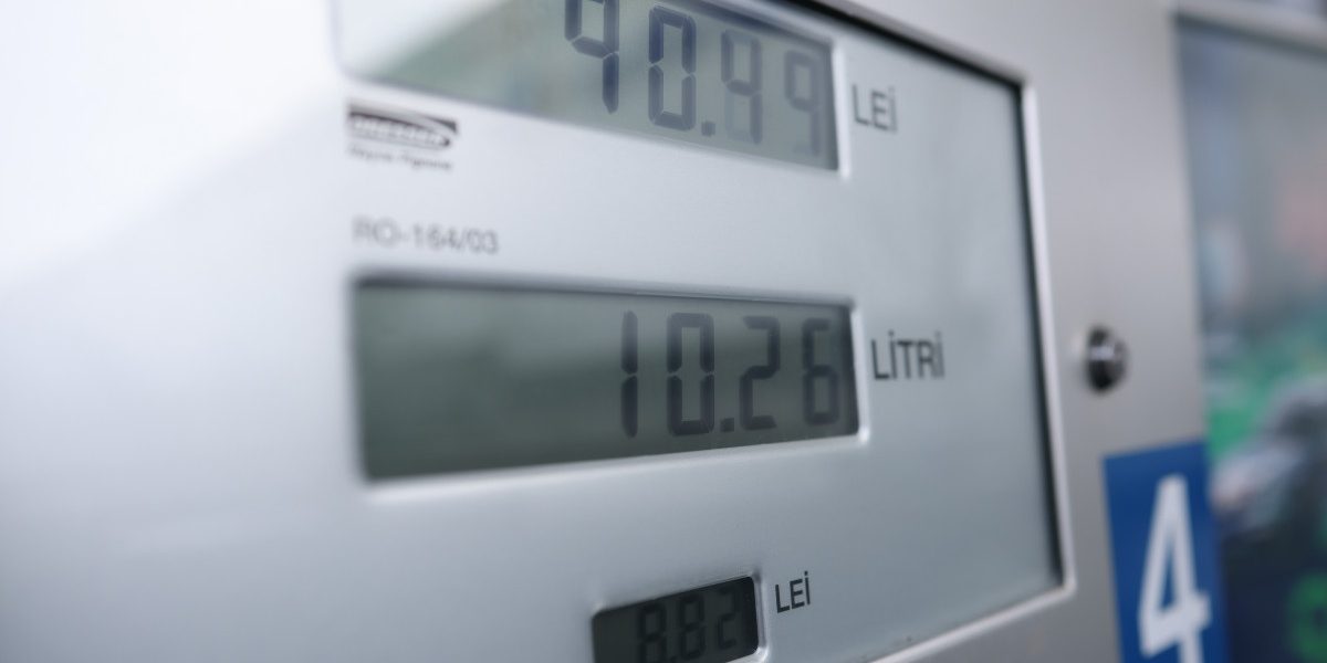 Ce efecte vor avea măsurile de criză ale Guvernului pe piața carburanților. Experții nu exclud raționalizarea