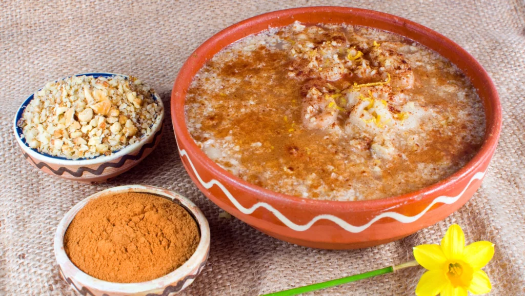 Mucenici muntenești: tradiție și gust autentic în luna martie Luna martie aduce în casița tradițiilor românești sărbătoarea Sfinților 40 de Mucenici din Sevastia, dar și momentul în care bucatele speciale își fac intrarea în meniu