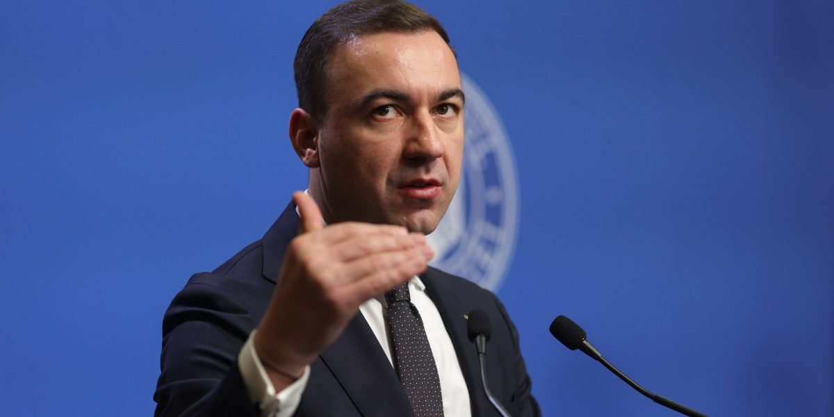 MzAmemM9MSZoYXNoPWE5NDI1NTZkNTY0MjY4YzViNDIzMWMwYzUyZmQ1ZDc0.thumb_.jpg - StiriAlese