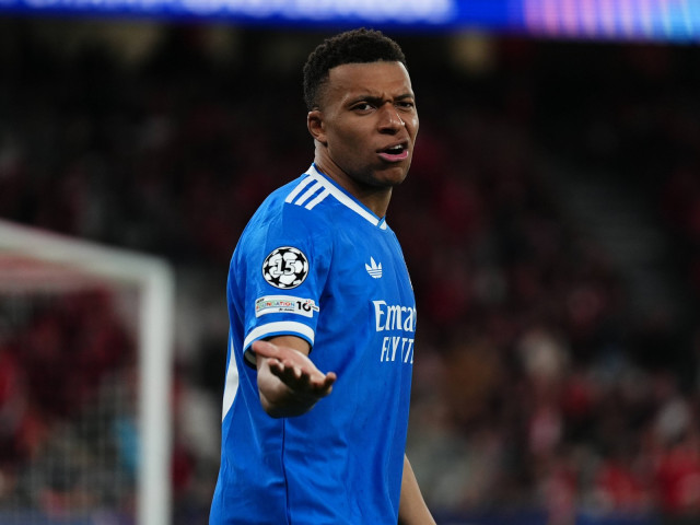 NjM4NjZiOGMwOTFkNWQzMTJhYTdhNTMxNzUxMjIyZA.thumb_.jpg - StiriAlese