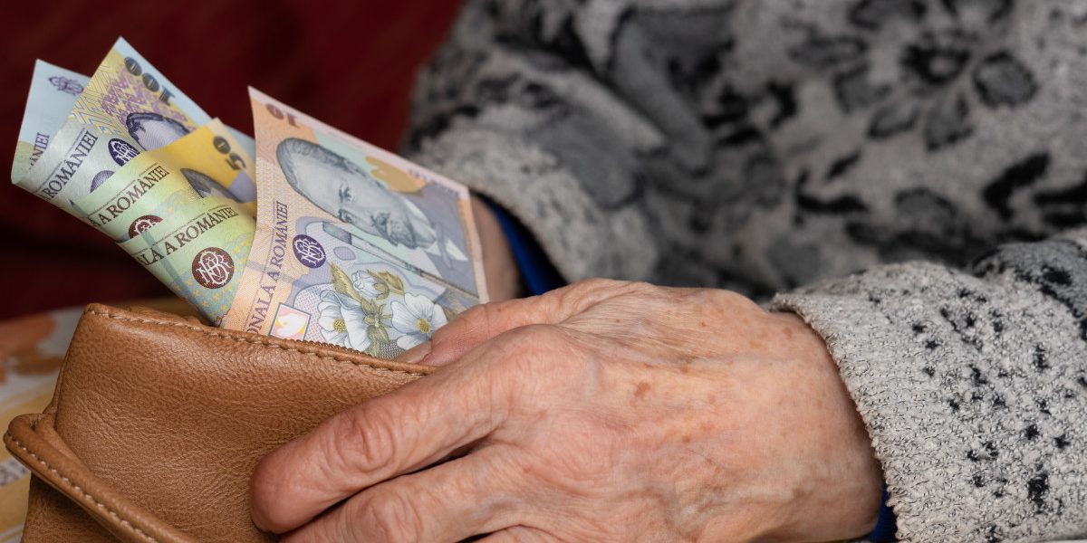 4,68 milioane pensionari în februarie, pensie medie de 2.780 lei, economist avertizează