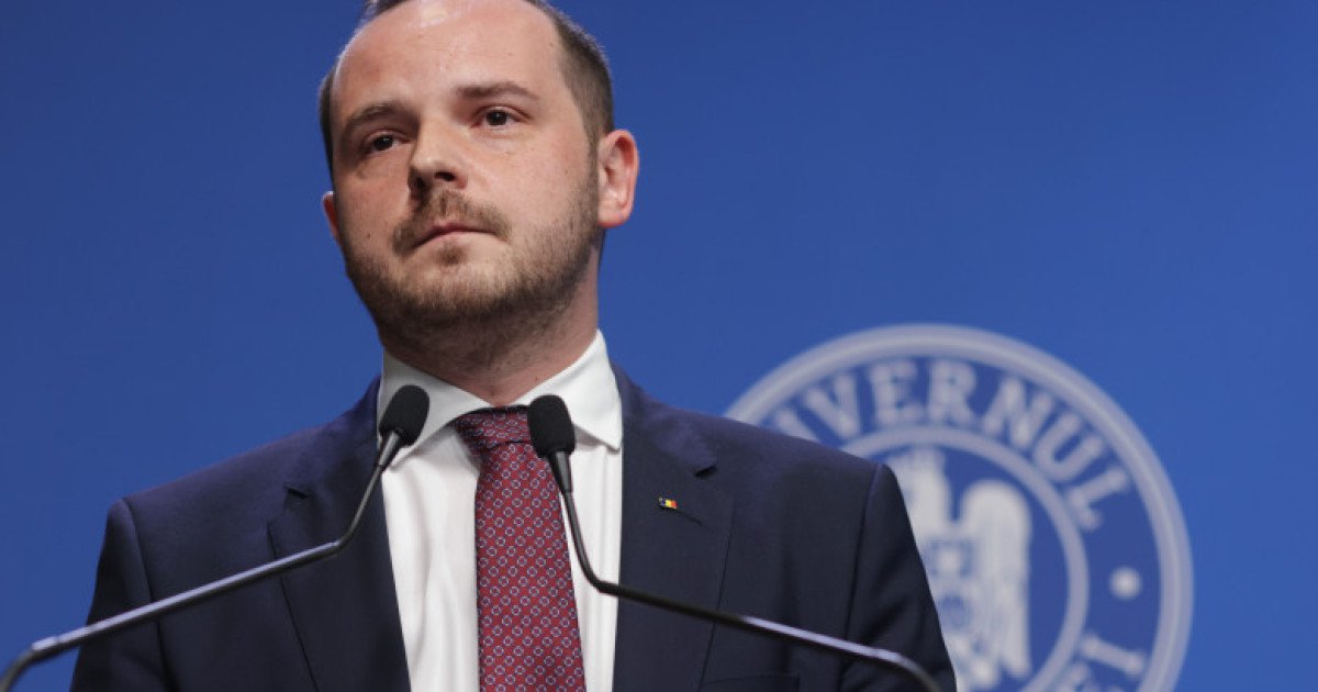 Situație delicată în sistemul medical românesc: medicii care încălcă regulile și protocolul public-privat despre care nu se vorbește suficient Un scandal mai vechi, dar încă viu, prinde iar contur în sistemul medical românesc: practicile netransparente ale unor medici care profită de confuzia dintre sectorul public și cel privat, în timp ce pacienții plătesc prețuri exorbitante pentru servicii de calitate sub stan­dard