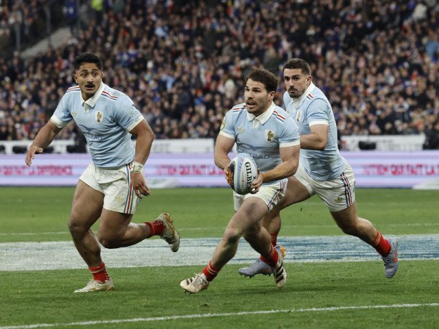 Franța câștigă Turneul celor Șase Națiuni după victorie dramatică în ultima fază cu Anglia