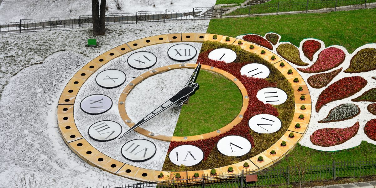 Ora de vară 2026. Când se schimbă ora și ceasurile sunt date înainte