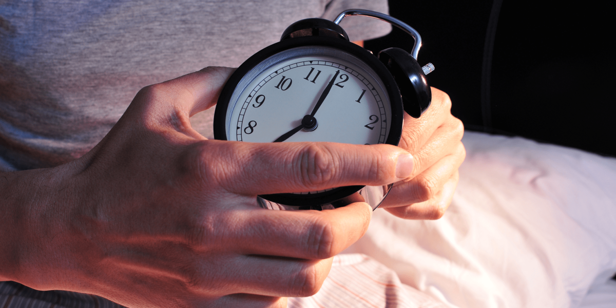 Ora de vară 2026. Noaptea când dăm ceasurile înainte și dormim mai puțin