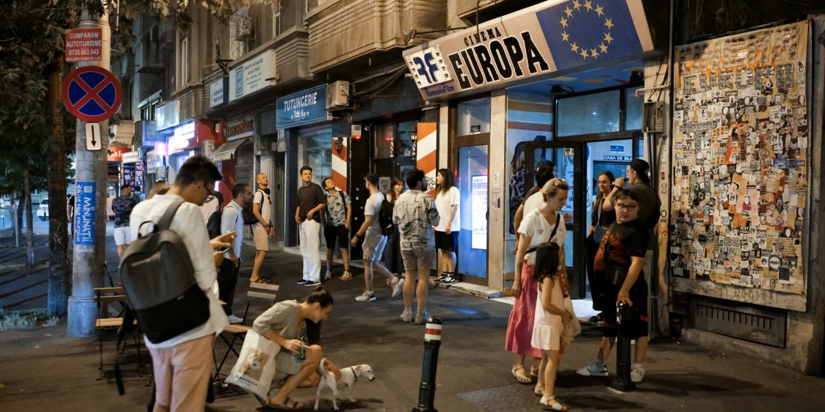 Filmul „Filantropica”, „Cravata Galbenă” și „Două lozuri” la Cinema Europa. Program complet