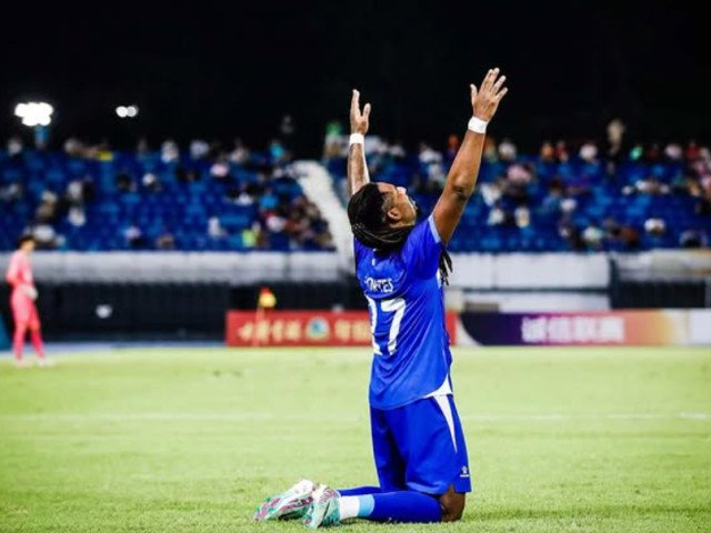 Fotbalistul semnează cu noua echipă după plecarea de la FCSB