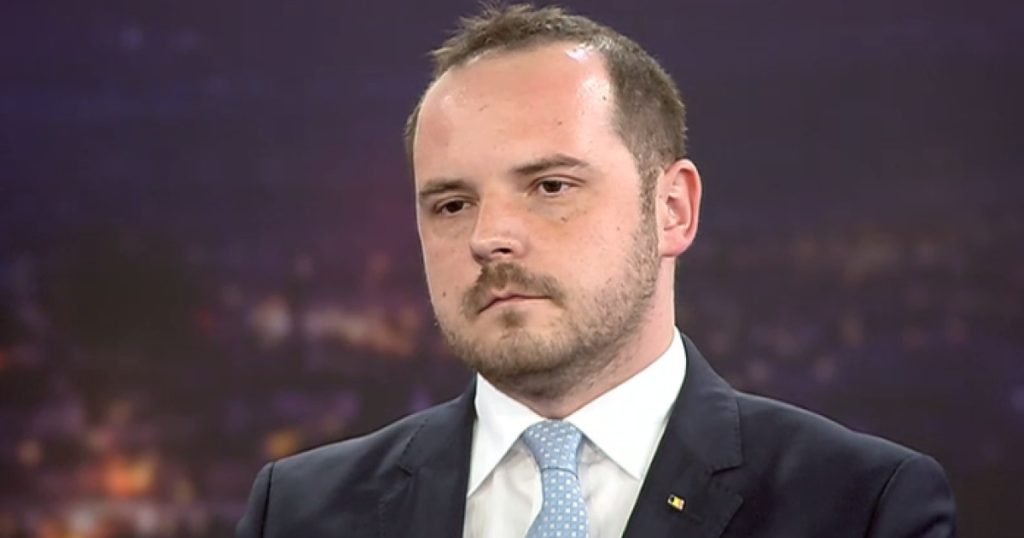 Medicii care activează simultan în sectorul public și cel privat, o practică frecvent întâlnită în sistemul de sănătate din România, devine din ce în ce mai problematică pentru autorități