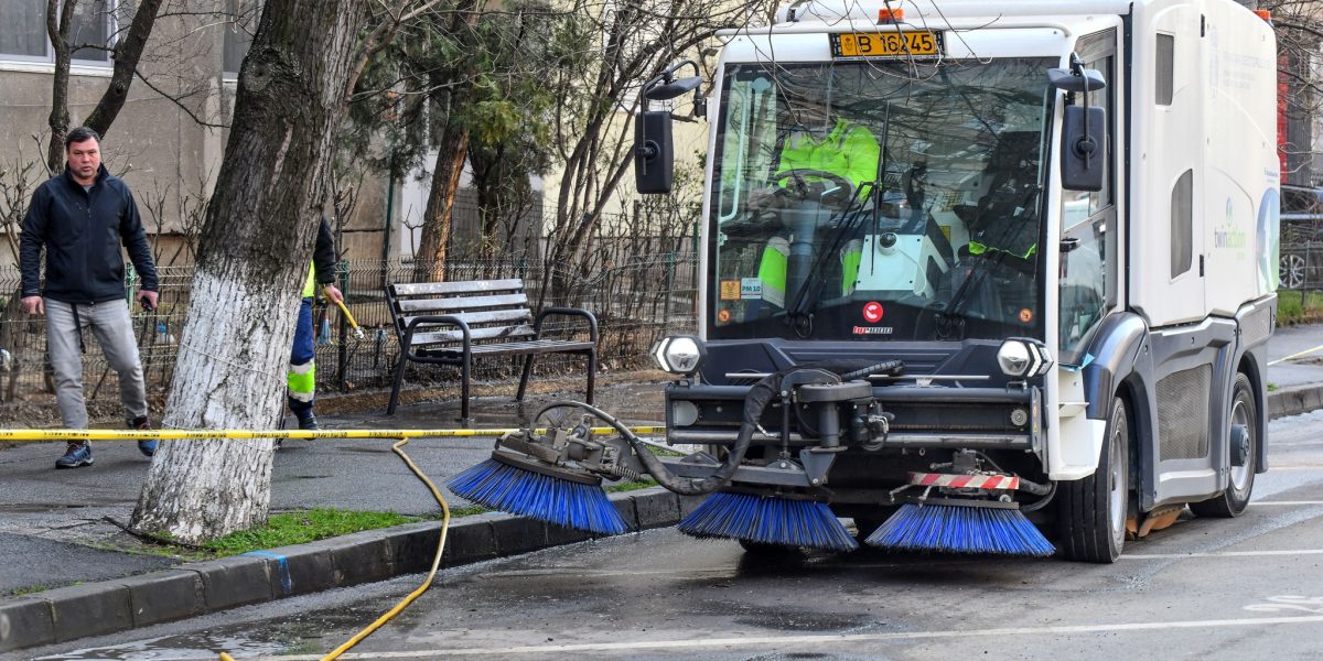 Curățenie în microzonele 29 și 30 din Sector 6, cartier Giulești, în weekend