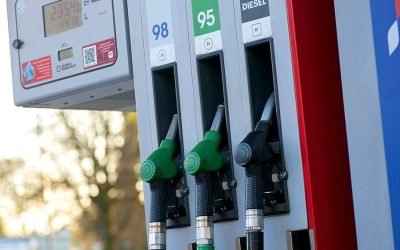 Prețurile carburanților, trei zile de scumpiri nejustificate în România; comparație cu Bulgaria